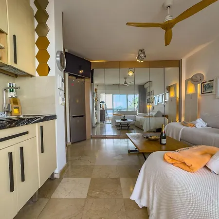 Palm 4b With Sea Views And Private Parking 아파트 *