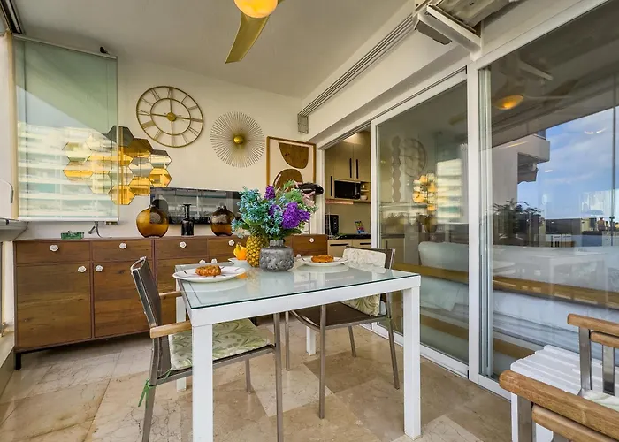 Palm 4b With Sea Views And Private Parking 마르베야