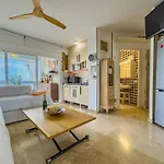 Palm 4b With Sea Views And Private Parking Marbella