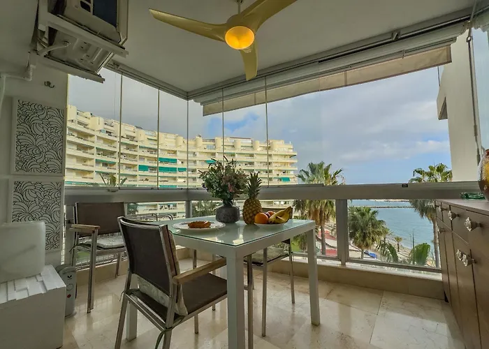 Palm 4b With Sea Views And Private Parking 아파트