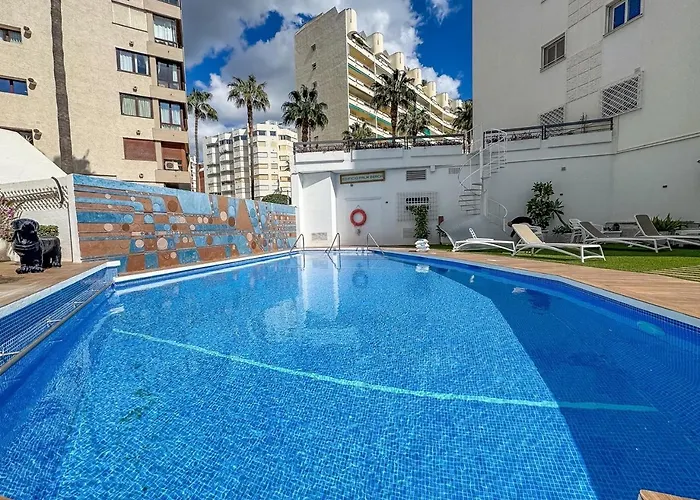 Palm 4b With Sea Views And Private Parking 아파트